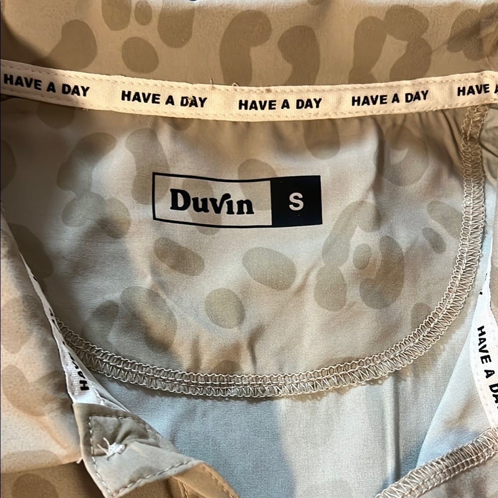 Tan Polo Shirt with Subtle Pattern - Picture 2 of 7